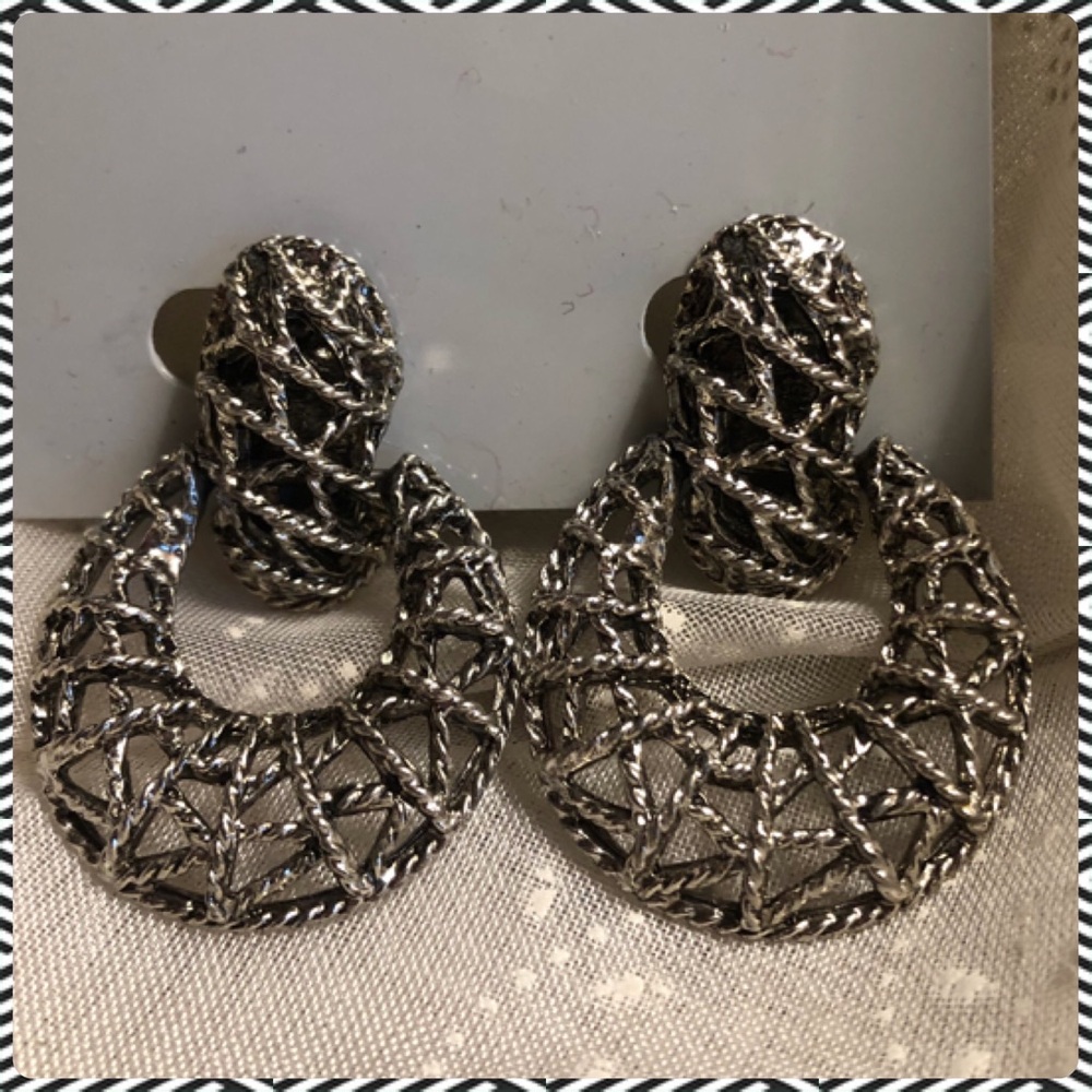 NWT Silver Textured Hoop Earrings